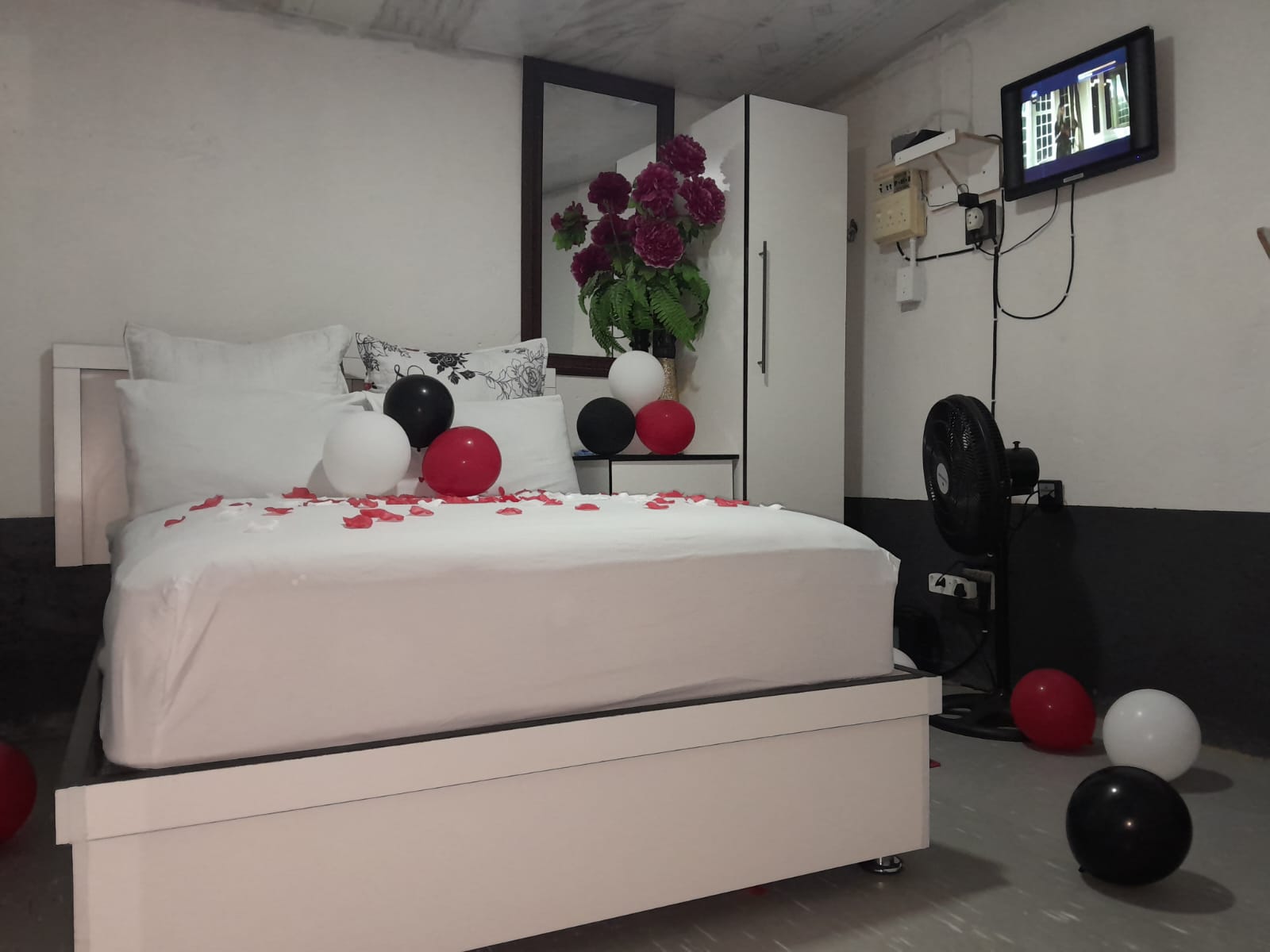 Bed room